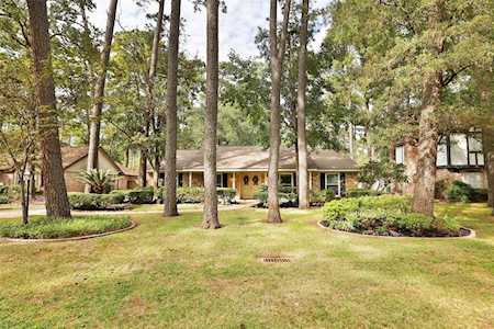 6510 Apple Valley Ln Houston, TX 77069