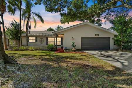 1306 Dinnerbell Ln E Dunedin, FL 34698