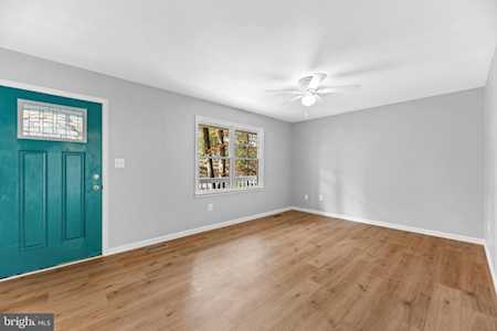 11538 Tomahawk Trl Lusby, MD 20657