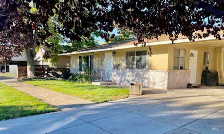1216 6th Street North Nampa, ID 83687