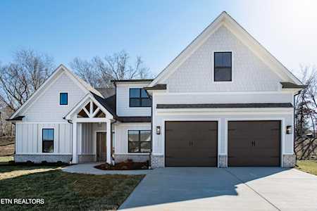 227 Clover Circle Lenoir City, TN 37772