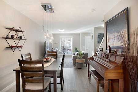 137 Mckenzie Towne Close SE Calgary, AB T2Z 1A7