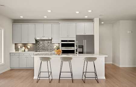4 Stratton Drive #405 Woburn, MA 01801