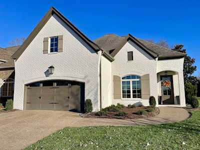 863 Fairington Way Gallatin, TN 37066