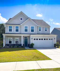 123 Country Oaks Lane Wando, SC 29492