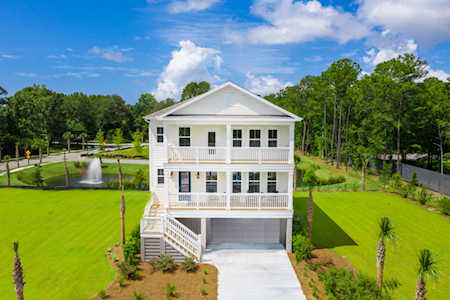 1637 Farmers Way #423 Mount Pleasant, SC 29466