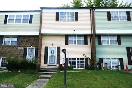 2002 Wildlife Dr Windsor Mill, MD 21244