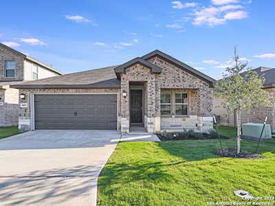 3009 Charyn Way New Braunfels, TX 78132