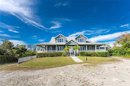 550 S Oxford Dr Englewood, FL 34223