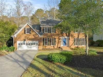 1528 Tennessee Walker Drive NE Roswell, GA 30075
