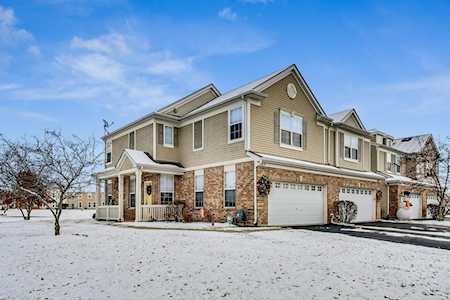 2631 Evergreen Circle Mchenry, IL 60050