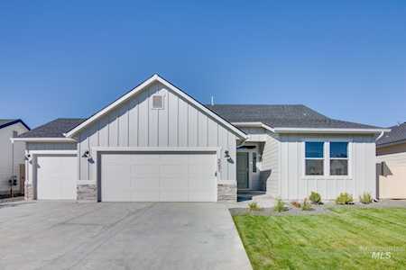 1725 N Crystal Cove Ave. Meridian, ID 83646-4054