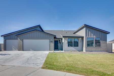 1060 SW Shikra St Mountain Home, ID 83647