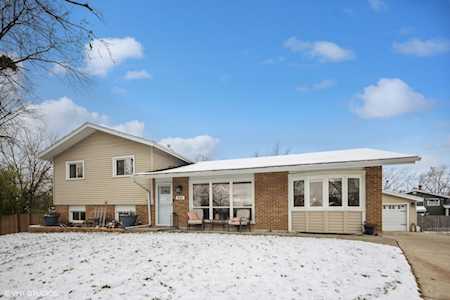 2S622 Briarcliff Ct Lombard, IL 60148