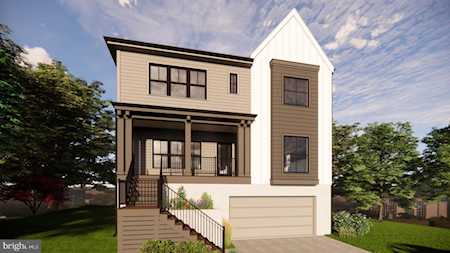 1910 Pimmit Dr Falls Church, VA 22043