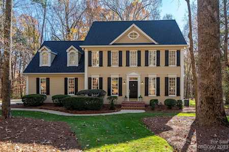 19515 Callaway Hills Ln Davidson, NC 28036