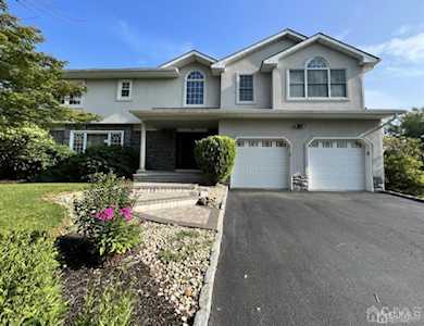 6 Libby Drive South Brunswick, NJ 08852