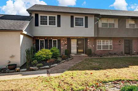 1693 Hobbits Glen Dr Germantown, TN 38138