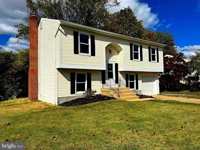 615 Pearse Ln Upper Marlboro, MD 20774