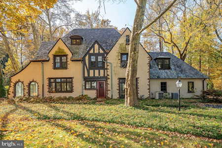 769 Harrison Rd Villanova, PA 19085