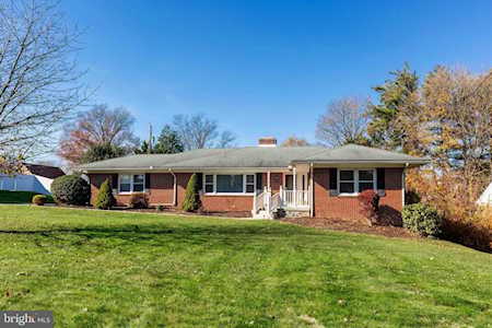 22 Ridge Rd Westminster, MD 21157