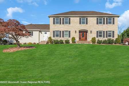 90 Desai Ct Freehold, NJ 07728