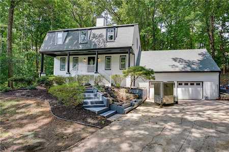 4205 Aberdeen Pass Roswell, GA 30075