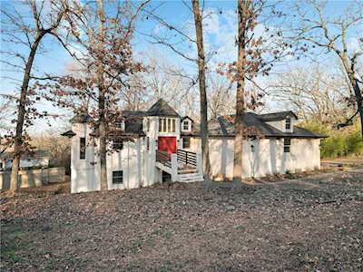 1280 E Columbus Blvd Fayetteville, AR 72701