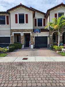 11982 SW 151st Ave Miami, FL 33196