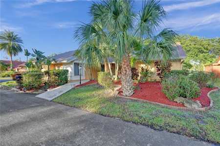 961 Bayberry Point Dr Plantation, FL 33324