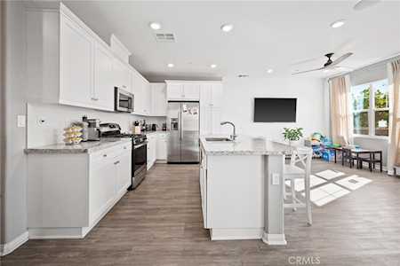 26419 Brahman Ct Saugus, CA 91350