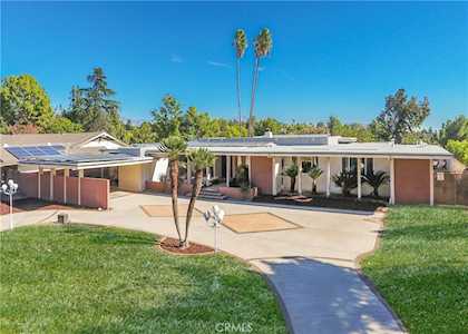 16748 Knollwood Dr Granada Hills, CA 91344