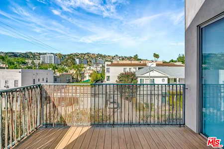 855 N Croft Ave #303 Los Angeles, CA 90069