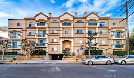 10626 Valley Spring Ln. #406 Toluca Lake, CA 91602