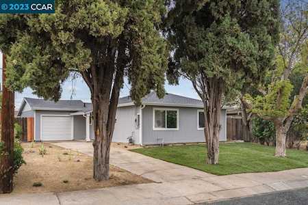 1728 Deems St Pittsburg, CA 94565