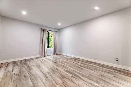 15215 Magnolia Blvd #108 Sherman Oaks, CA 91403