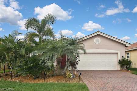 11216 Sparkleberry Dr Fort Myers, FL 33913