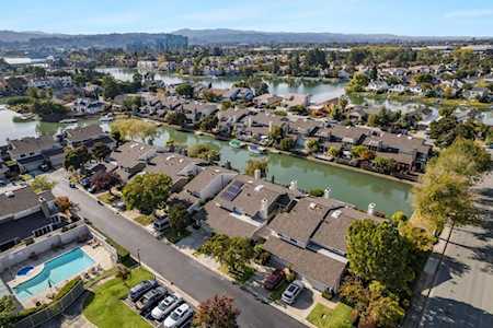 27 Spinnaker Place CA 94065