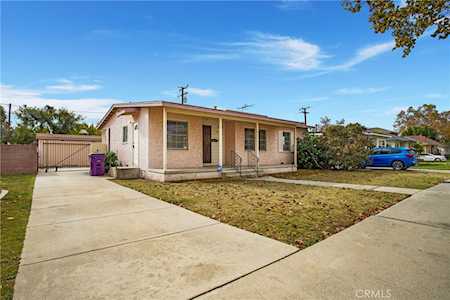 5828 E Rosebay St Long Beach, CA 90808