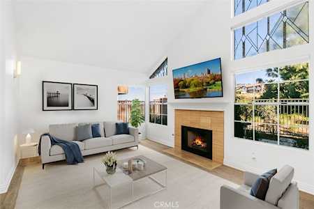 720 S Tourmaline Ct Anaheim Hills, CA 92807
