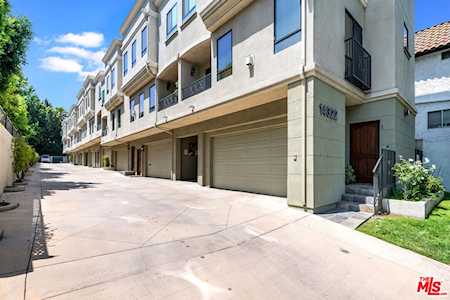 14322 Dickens St #4 Sherman Oaks, CA 91423