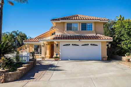 2019 Via Alexandra Escondido, CA 92026