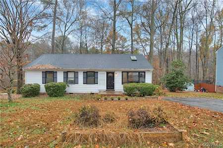 7115 Foxbernie Dr Mechanicsville, VA 23111