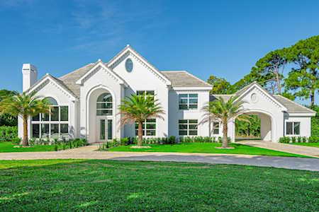 7693 Steeplechase Drive Palm Beach Gardens, FL 33418