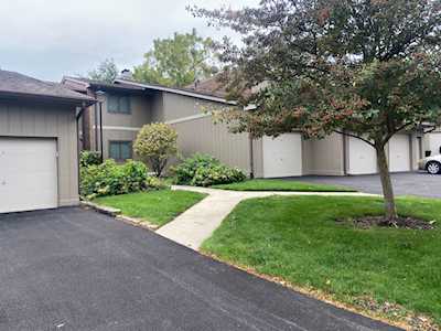 29W451 Emerald Green Dr #D Warrenville, IL 60555