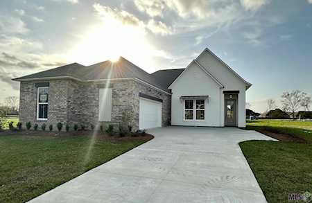 10142 Oak Colony Dr Baton Rouge, LA 70817