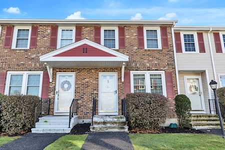 11 Fernwood Dr #E Leominster, MA 01453