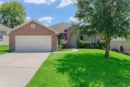 10415 Enchanted Montgomery, TX 77356