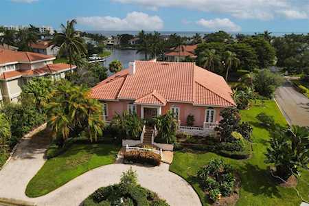1600 Harbor Sound Dr Longboat Key, FL 34228