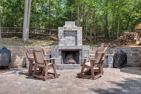 19 Woodvine Ln Lake Wylie, SC 29710
